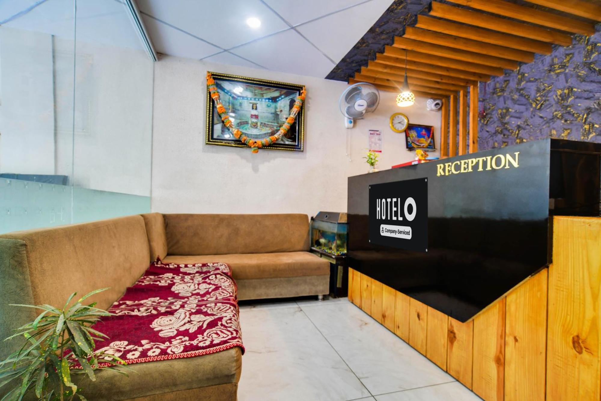 Hotel O Ujjain Near Hari Fatak Buitenkant foto